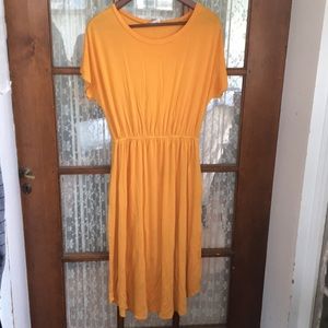 Yellow midi sundress: crew neckline & banded waist